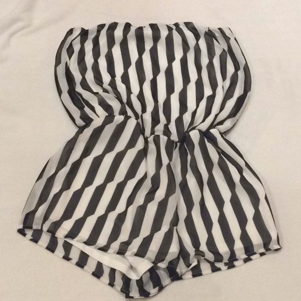 Striped strapless romper